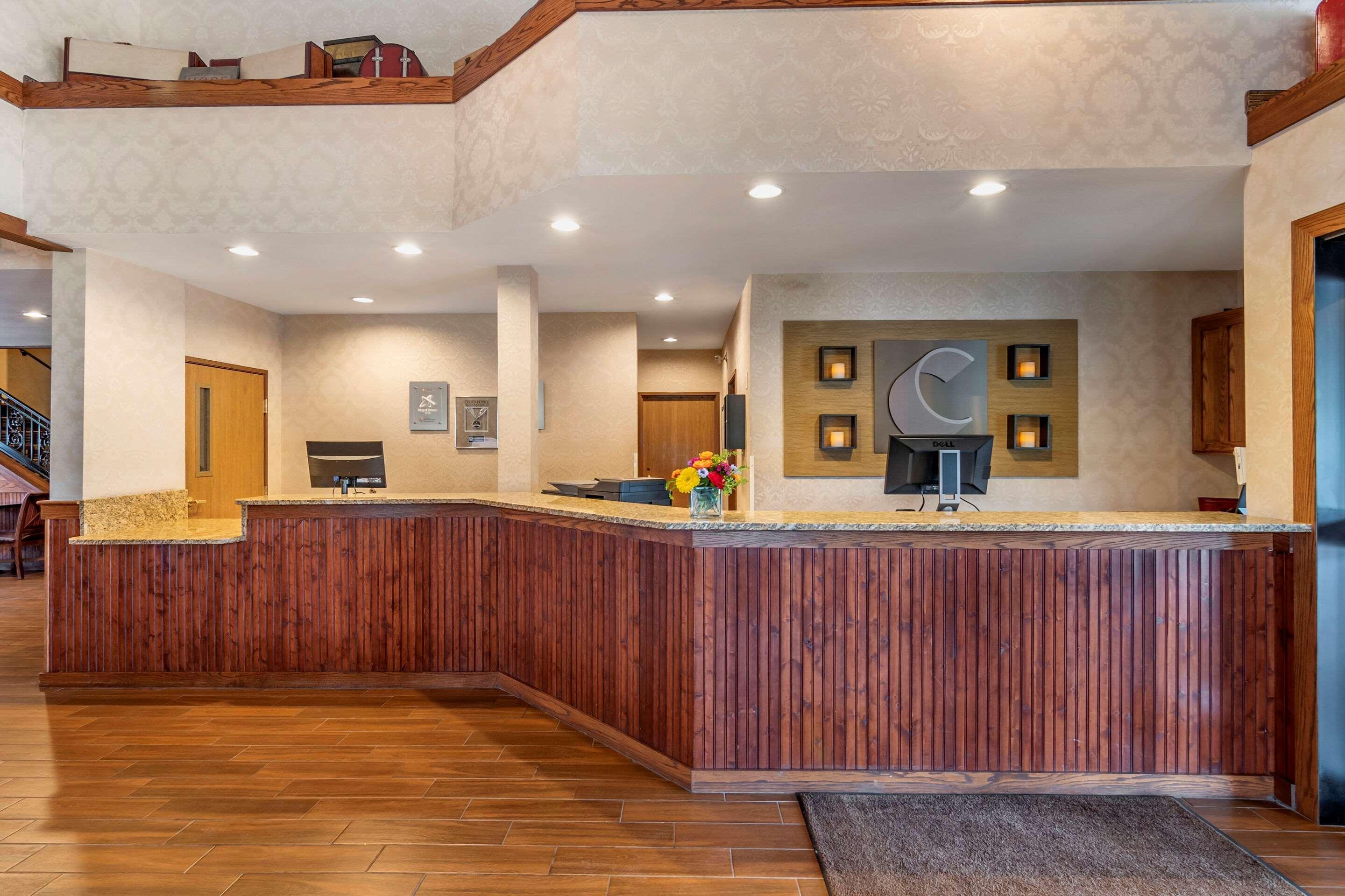 Comfort Inn Warrensburg Station Экстерьер фото